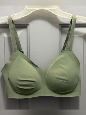 Aerie Real Free Padded Bralette with Adjustable Straps, V-Neckline, Green Medium